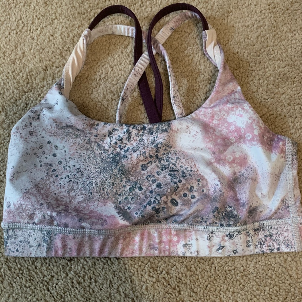 Lululemon sports bra